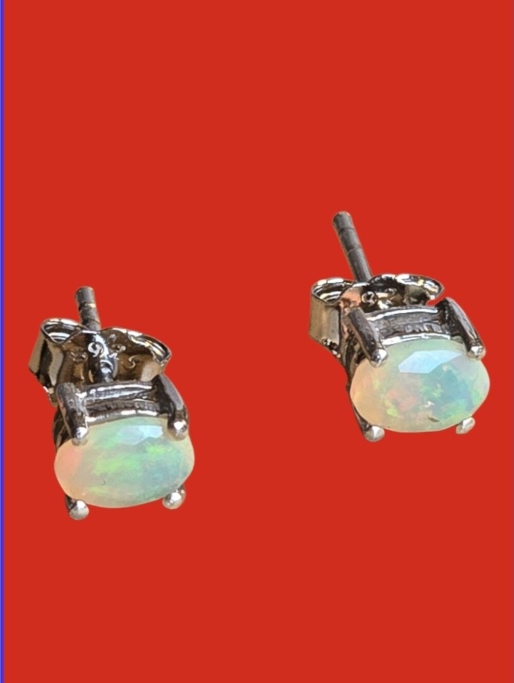 925 Sterling Silver Stud Earnings with Natural White Opals 4x6mm